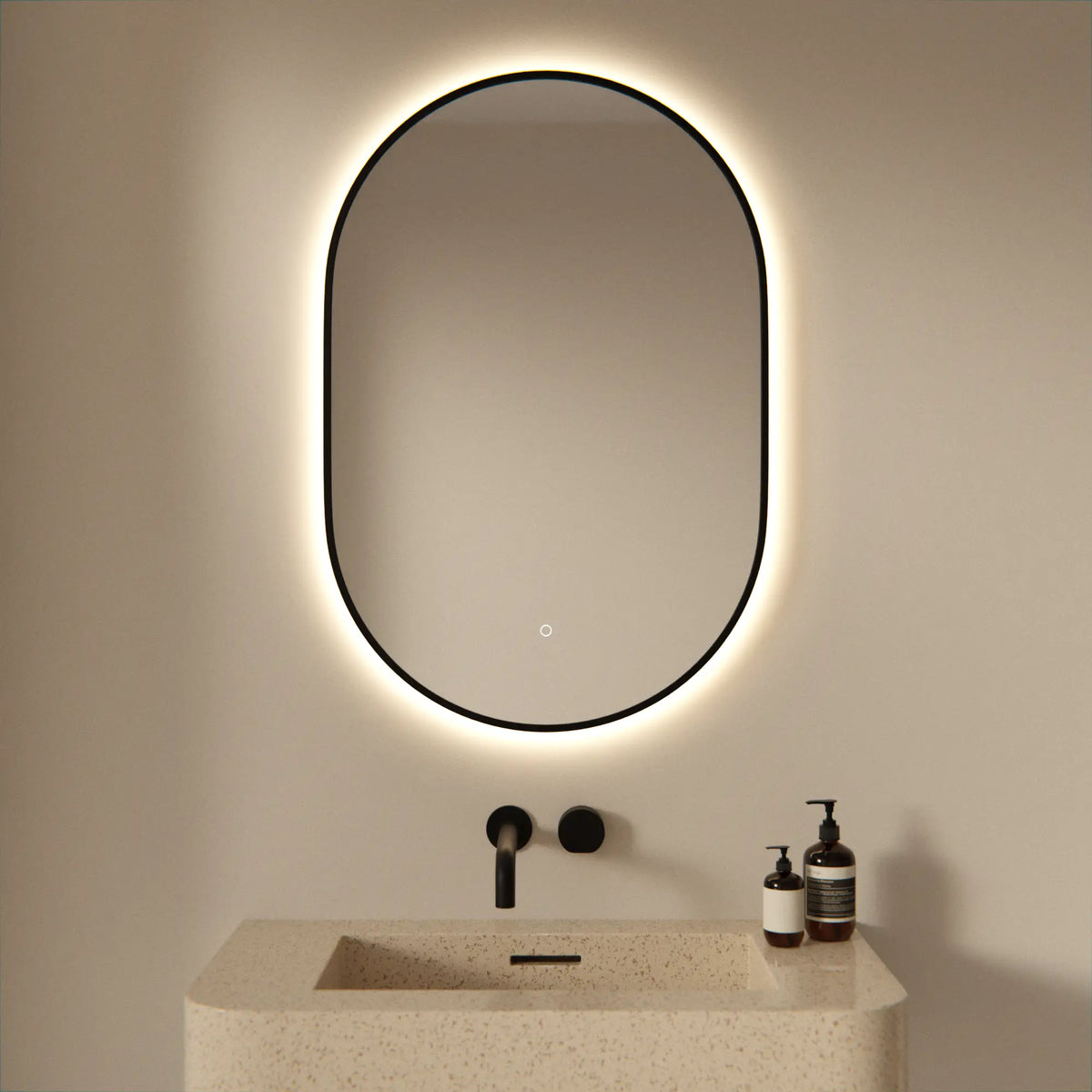 Badezimmerspiegel - 90x60cm - Schwarzer Rahmen - Oval