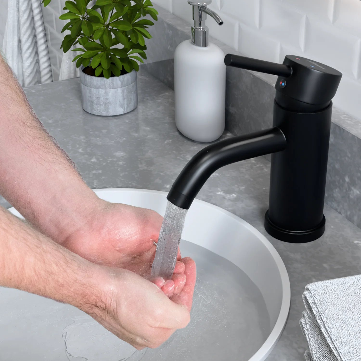Waschtischarmatur – WC – Schwarz [ARIADNE] - Vorbestellen